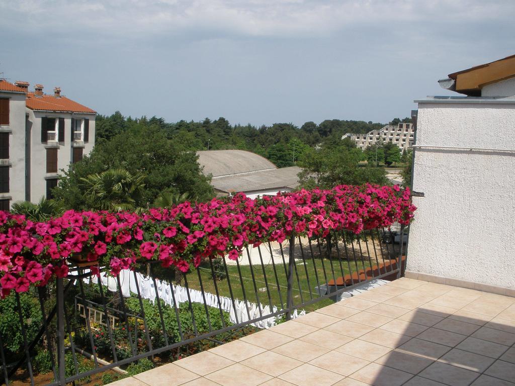 Apartments Timi Porec Esterno foto