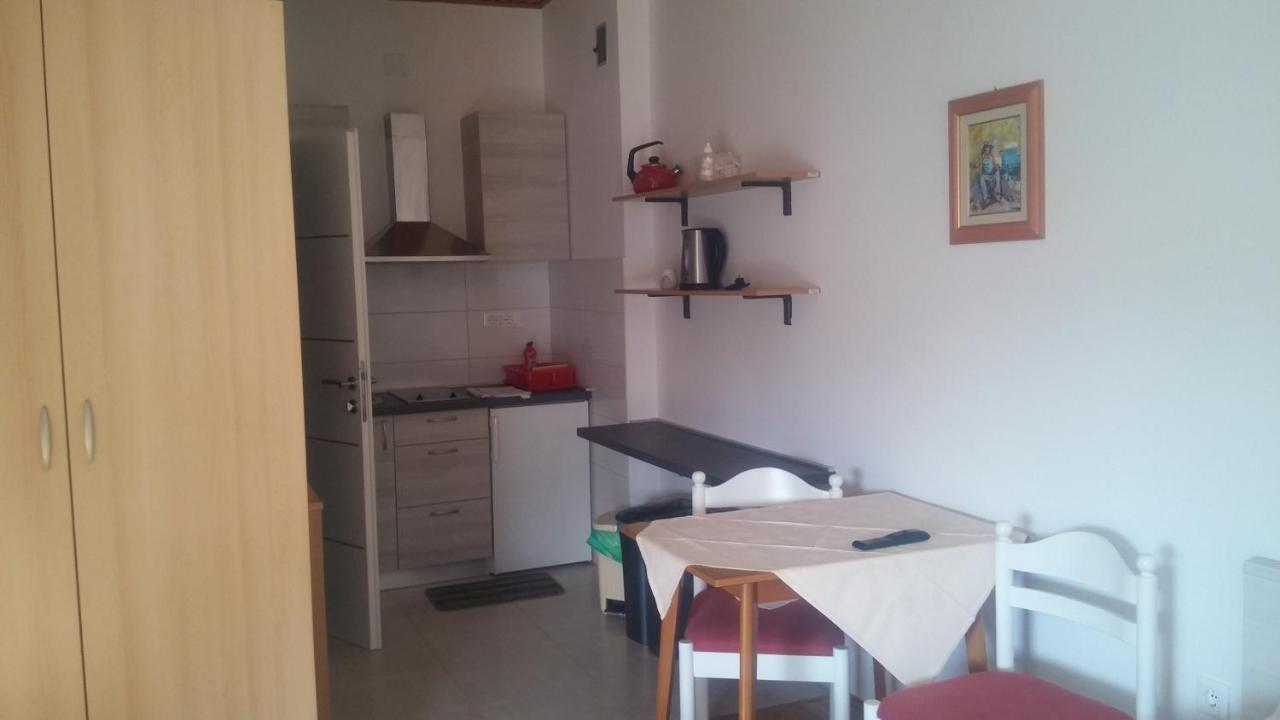Apartments Timi Porec Esterno foto